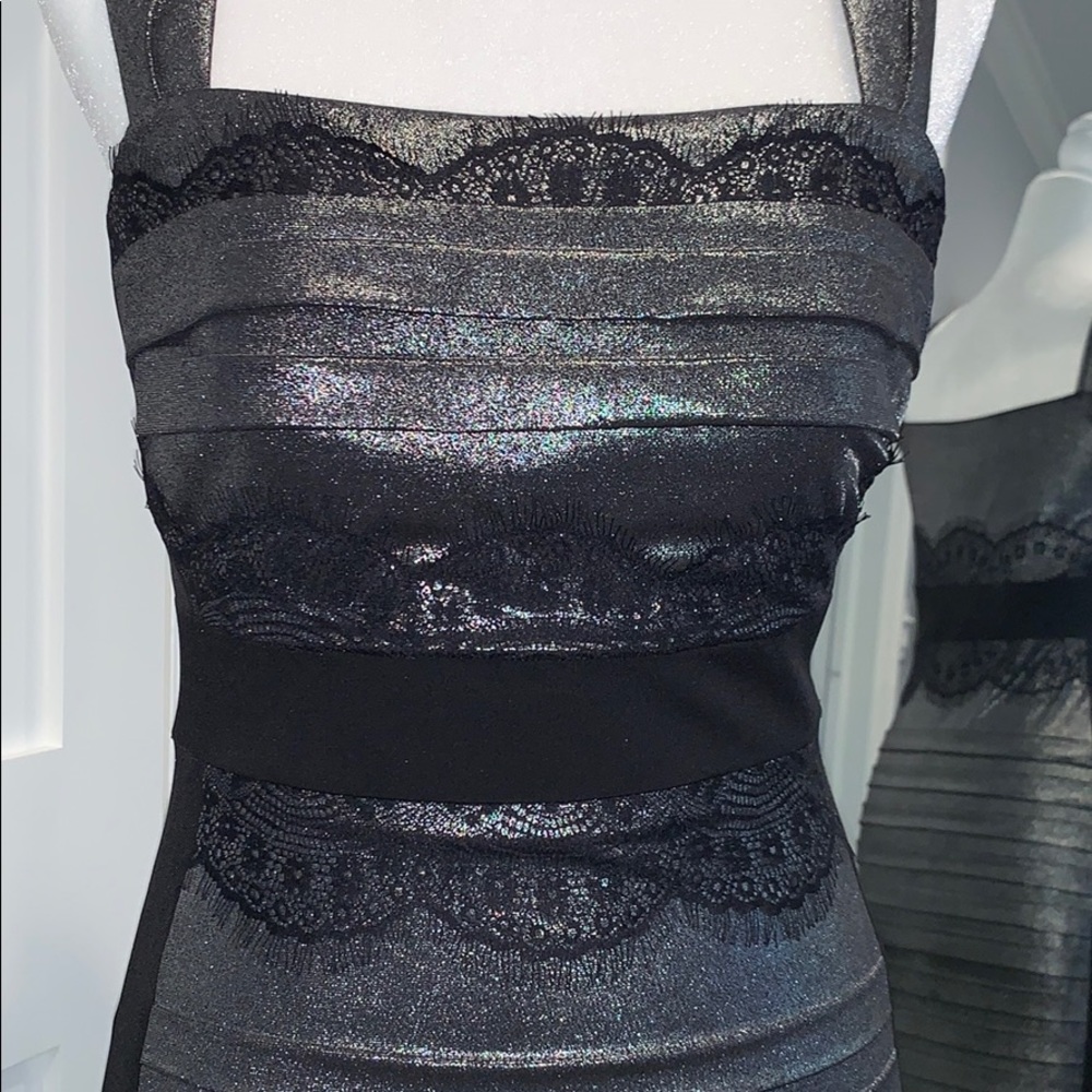 Dress - Picture 3 of 3